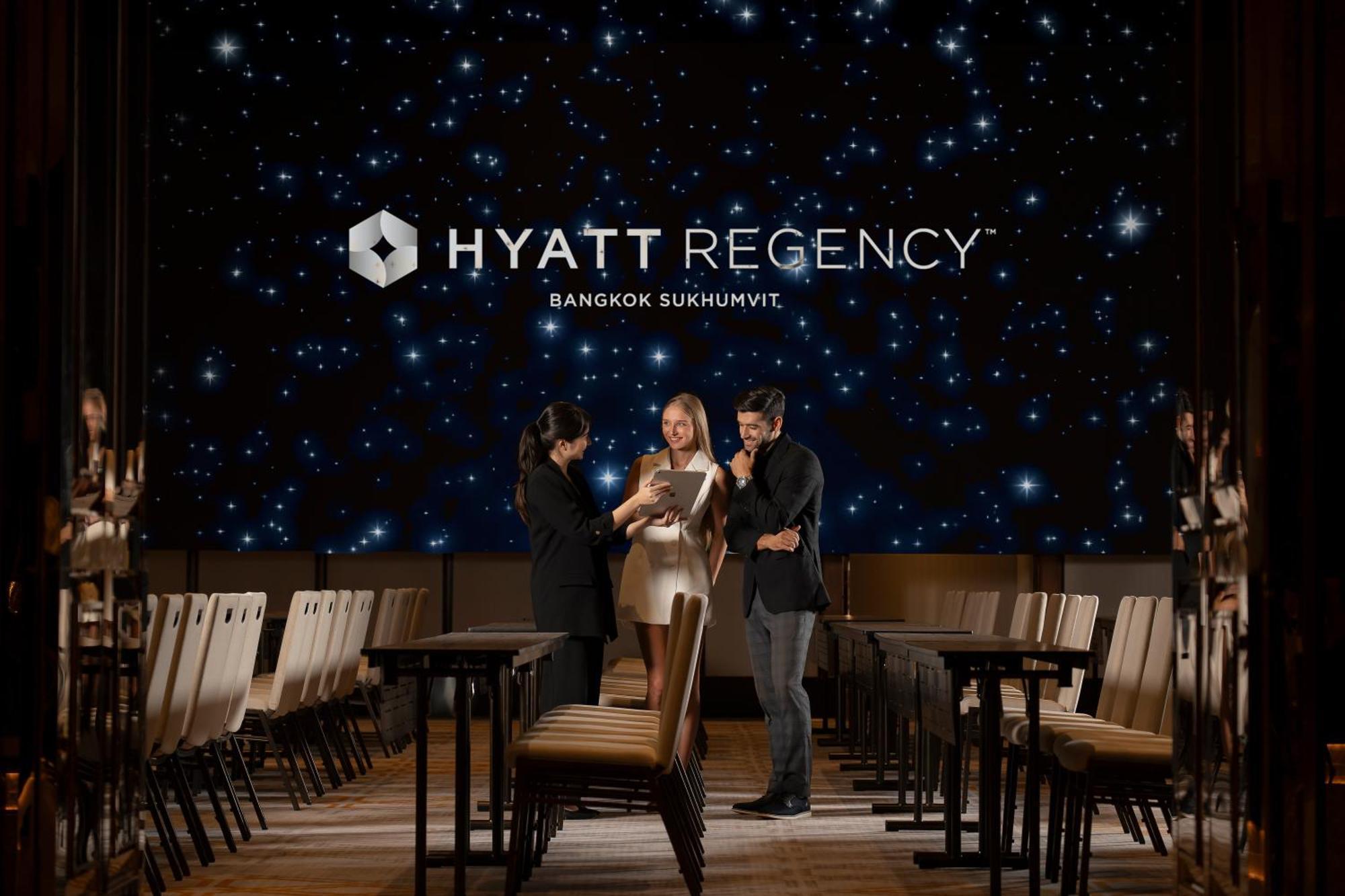 曼谷素坤逸凯悦酒店 外观 照片 The Sky Bar